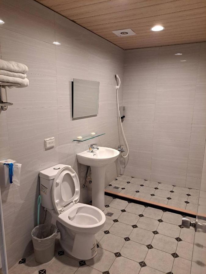 台中市Long Houseアパートメント エクステリア 写真